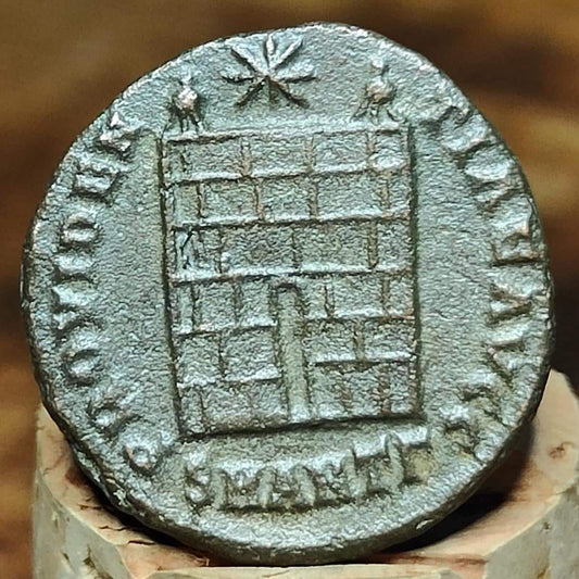 Constantine the great Roman coin with camp gate reverse, 306 to 3337AD, ancient nummus AE3