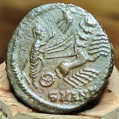 Divus Constantine coin with Chariot reverse, high grade ancient roman Nummus