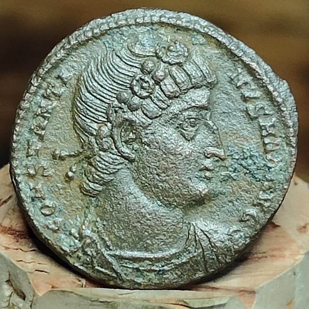Constantine the Great Roman Coin with Soldiers Reverse, 306-337AD, AE4 nummus