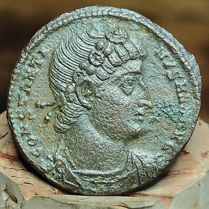 Constantine the Great Roman Coin with Soldiers Reverse, 306-337AD, AE4 nummus
