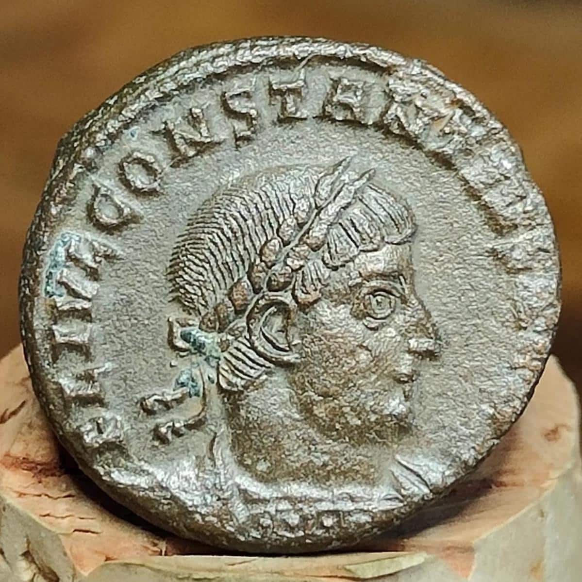 Constantine II Roman coin with Soldiers reverse, AE3, 337-340AD ancient Nummus