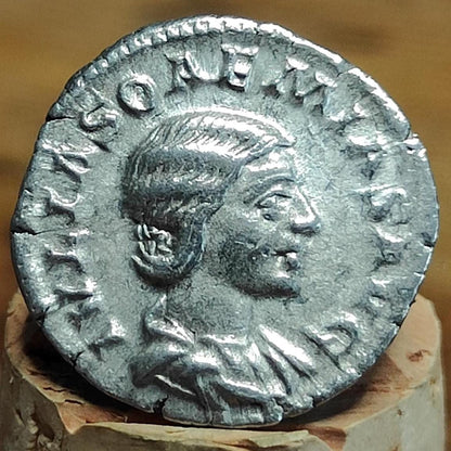 Julia Soaemias Silver Denarius with Venus reverse, 218-222 AD, Ancient roman coin