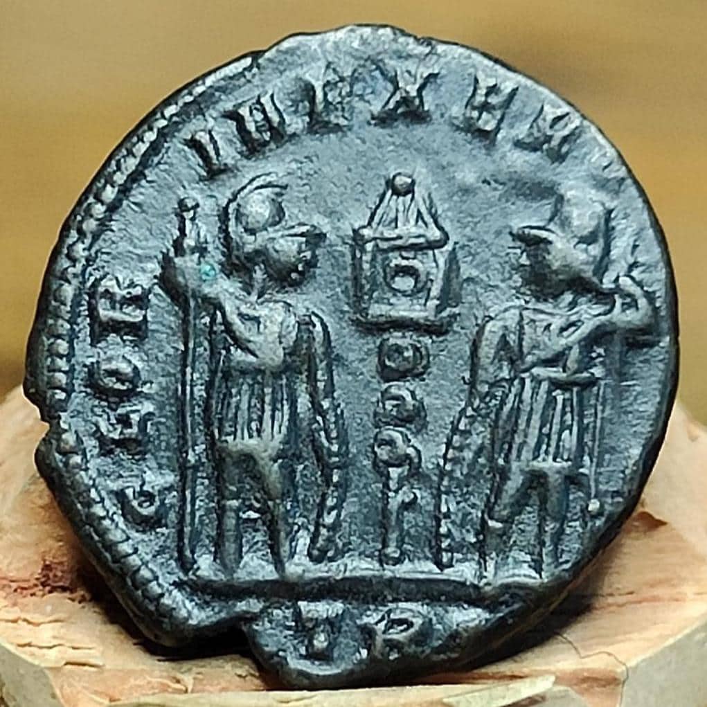 Constantius II Roman coin, Soldiers reverse, 324-337AD, ancient AE4 Nummus