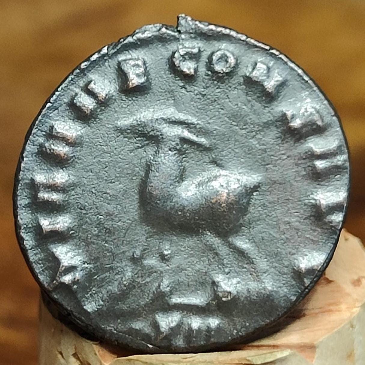 Gallienus Zoo series Antoninianus , Gazelle reverse, 253-268AD, 3rd century ancient Roman coin