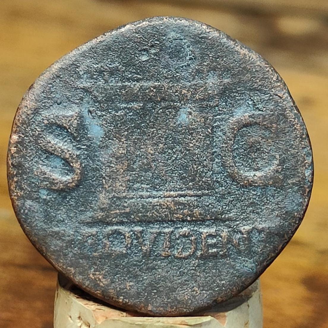 Divus Augustus Roman Coin, Altar reverse, 27 BC-AD 14, Bronze dupondius