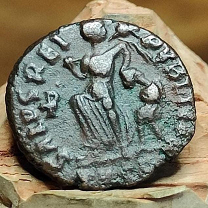 Theodosius II Roman coin with Victory and Captive reverse, 408-423AD, ancient nummus AE4