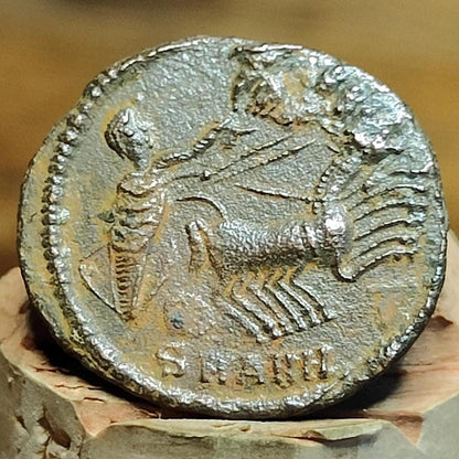 Divus Constantine coin with Chariot reverse, 306-337AD ancient roman Nummus