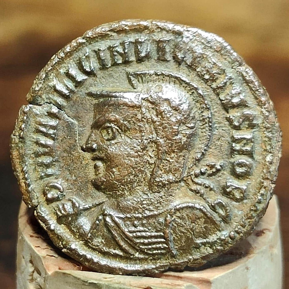 Licinius II Roman coin with Jupiter reverse, 317-324AD, ancient Follis