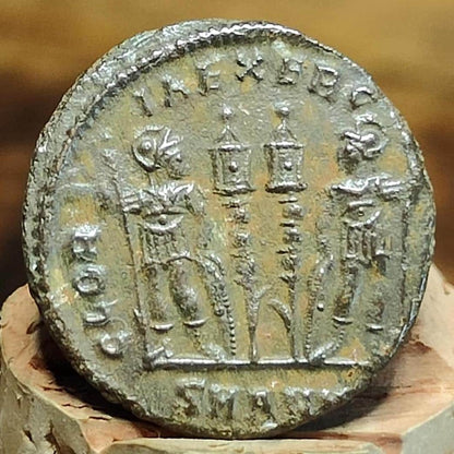 Constantine II coin with Soldiers reverse, AE3, 337-340AD ancient roman Nummus