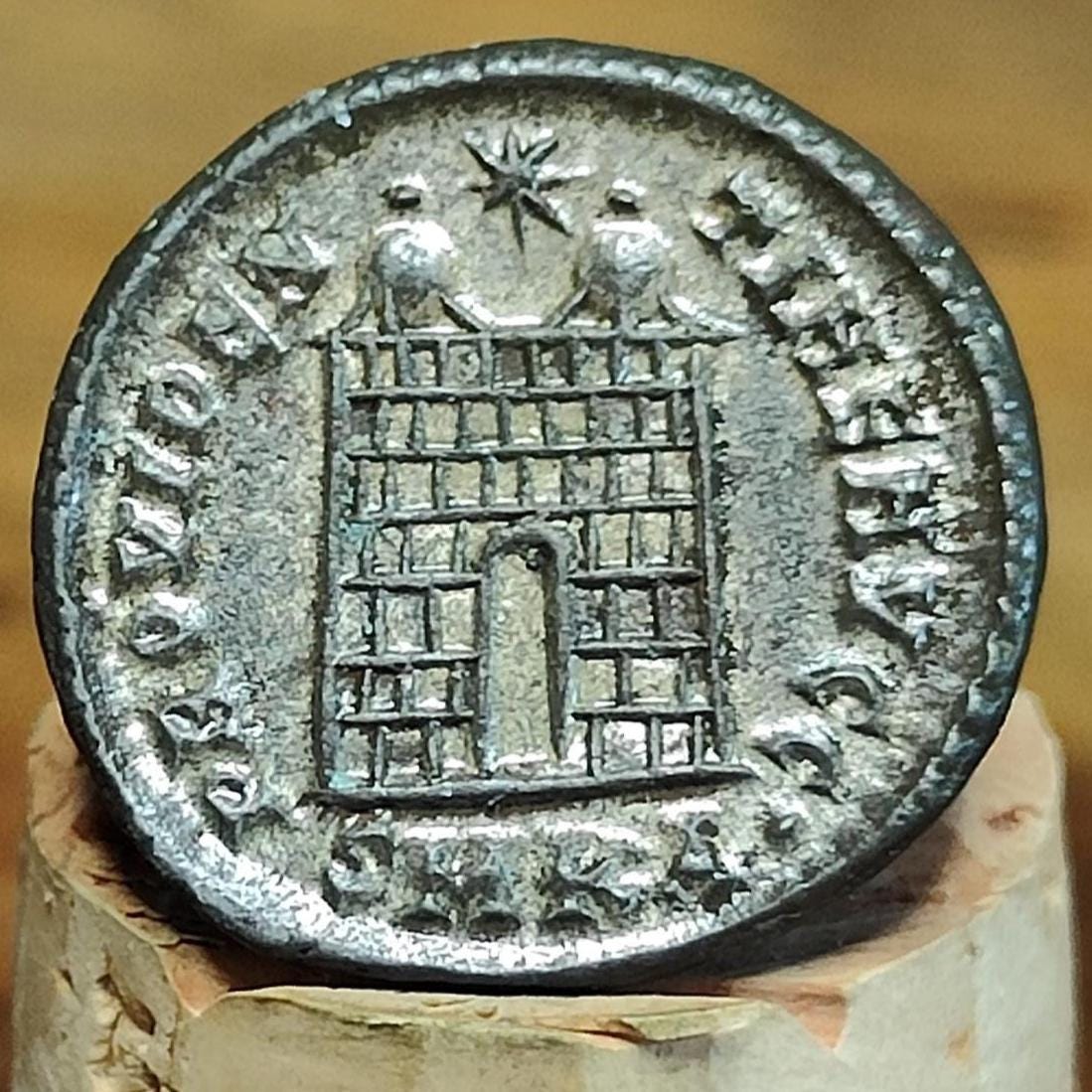 Constantine the great Roman coin with camp gate reverse, 306 to 3337AD, ancient nummus AE3