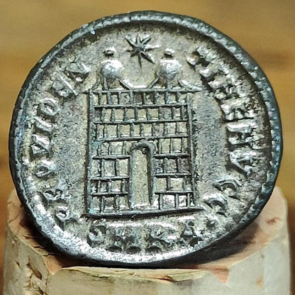 Constantine the great Roman coin with camp gate reverse, 306 to 3337AD, ancient nummus AE3