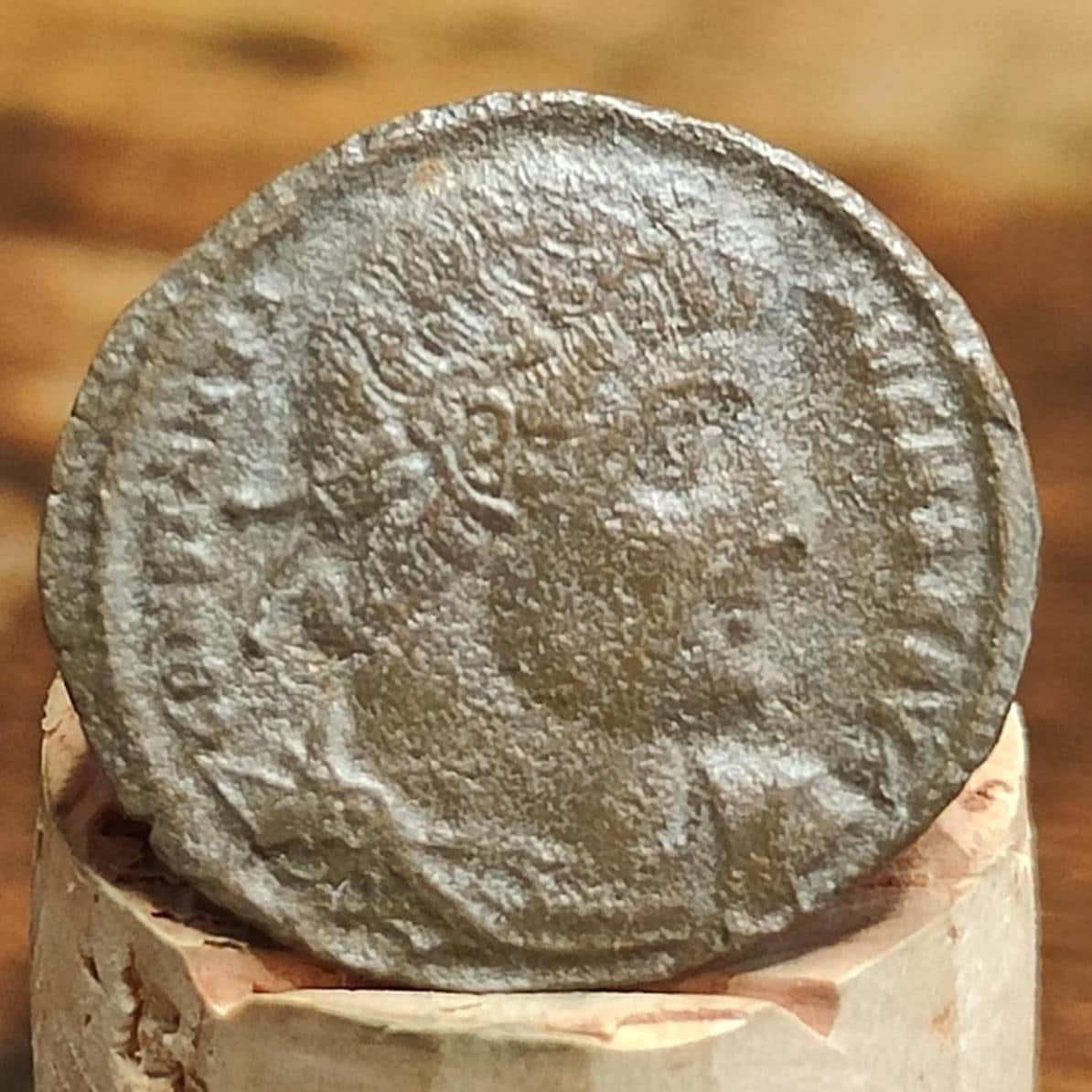 Constantine the great Roman coin with soldiers reverse, 306-337AD, ancient nummus AE3