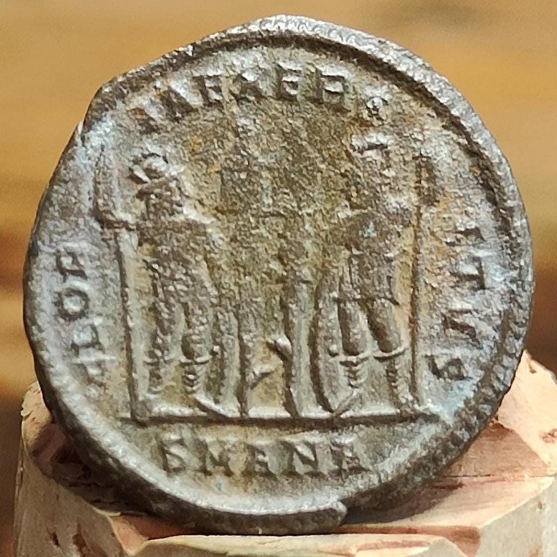 Constantine the great Roman coin with soldiers reverse, 306-337AD, ancient nummus AE3