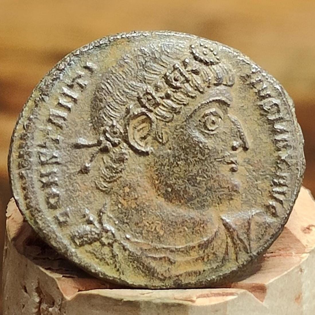 Constantine the great Roman coin with soldiers reverse, 306-337AD, ancient nummus AE3