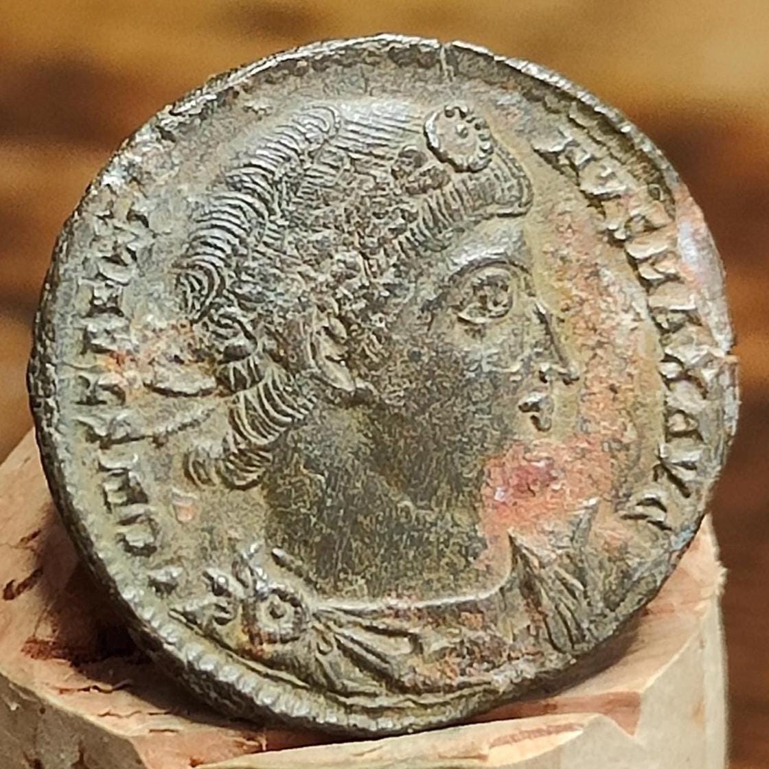 Constantine the great Roman coin with soldiers reverse, 306-337AD, ancient nummus AE3