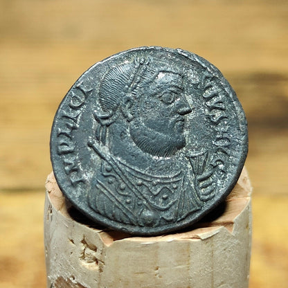 Licinius Roman coin, high grade ancient Nummus with camp gate reverse - VPUKcoins