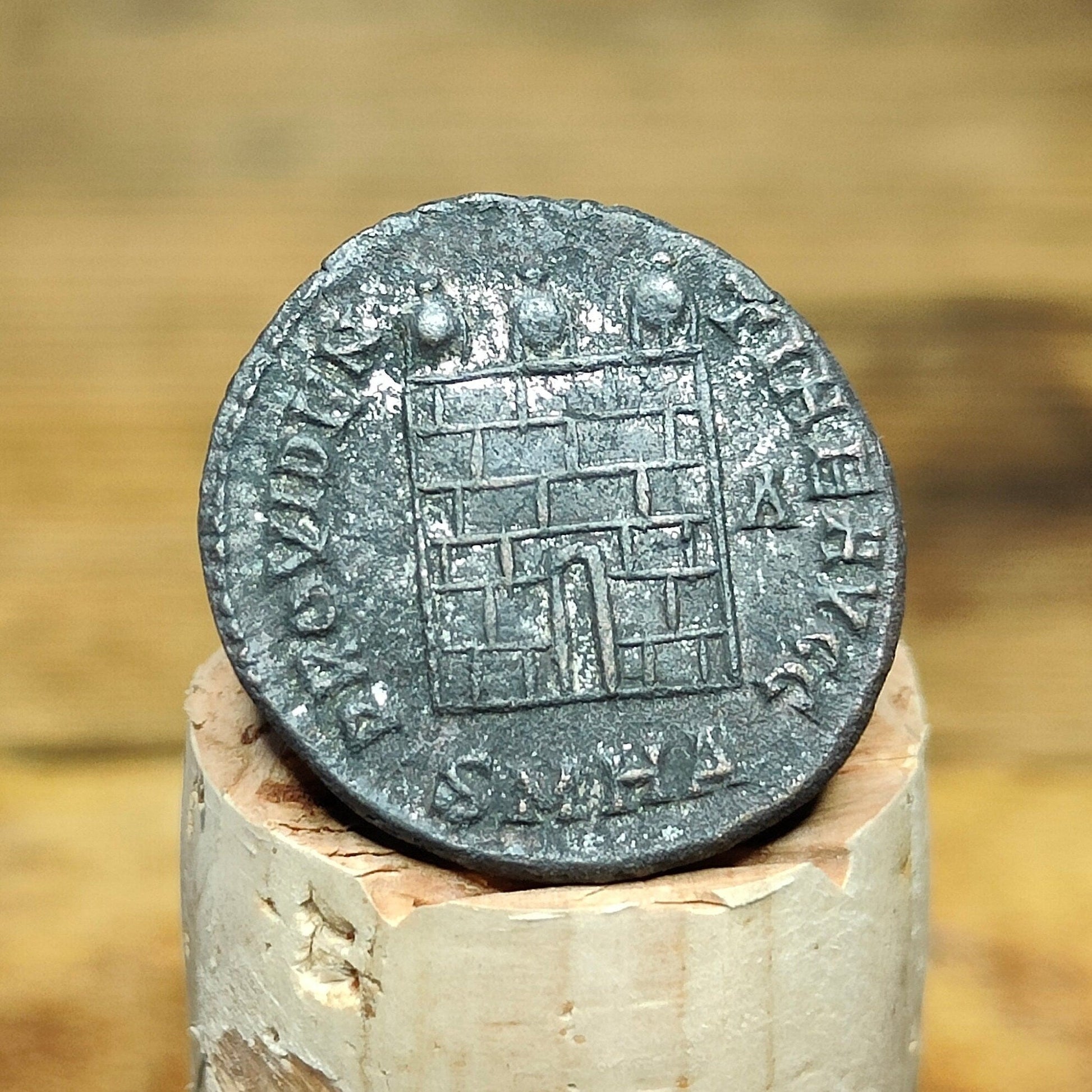Licinius Roman coin, high grade ancient Nummus with camp gate reverse - VPUKcoins