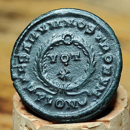 London mint Constantine II coin, high grade ancient roman Nummus with votive reverse - VPUKcoins