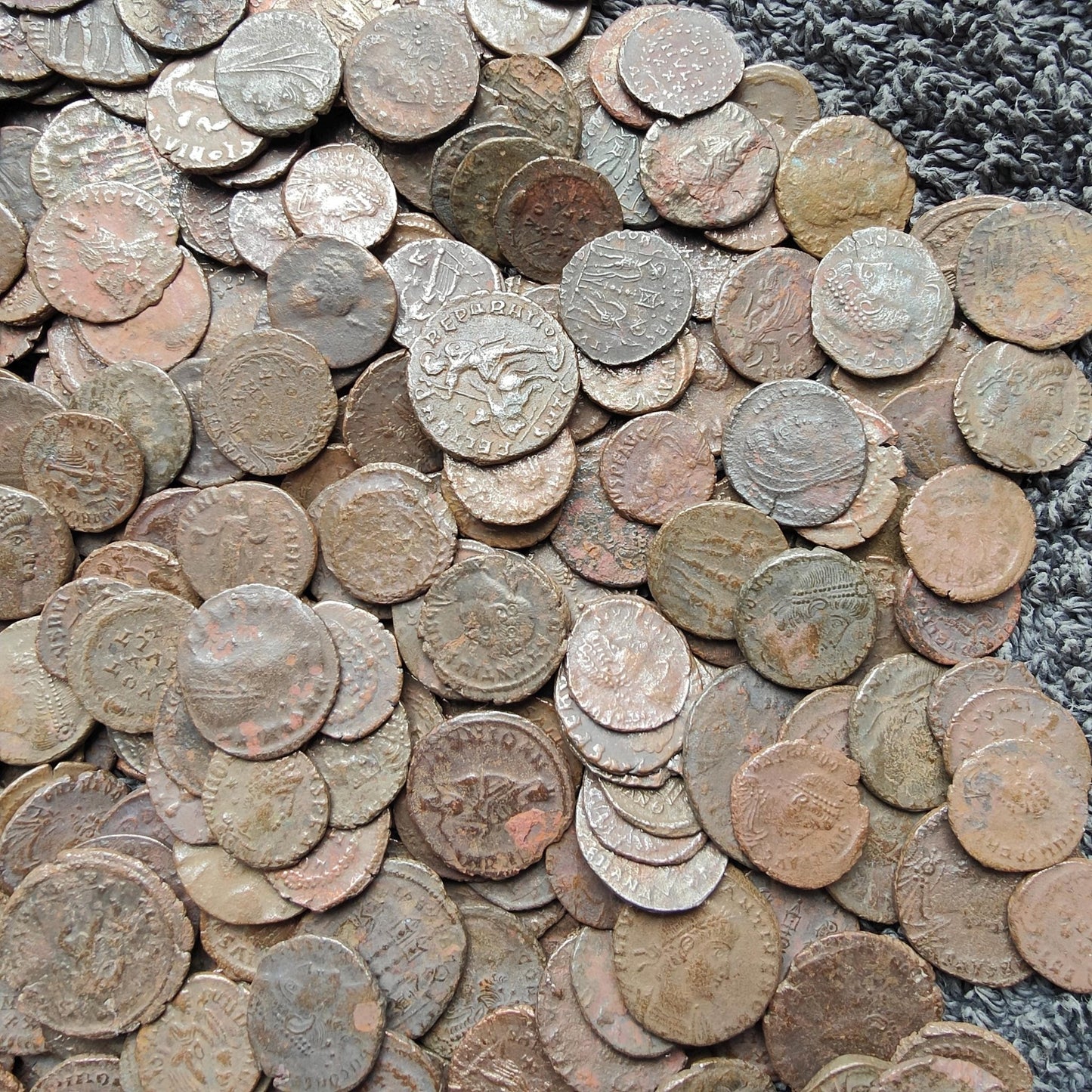 Lots of Roman coins available in Bulk, ancient Nummus from the Constantine era - VPUKcoins