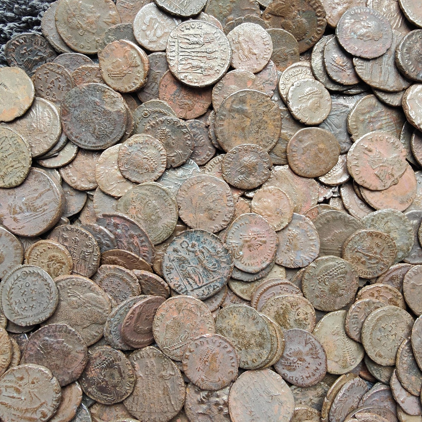 Lots of Roman coins available in Bulk, ancient Nummus from the Constantine era - VPUKcoins