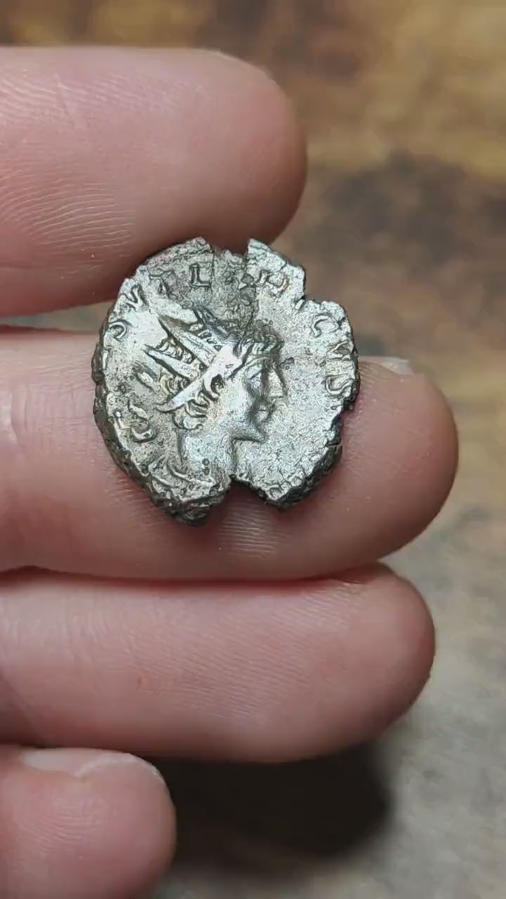 Tetricus II Roman coins AE3, Very Fine 3rd century ancient Antoninianus