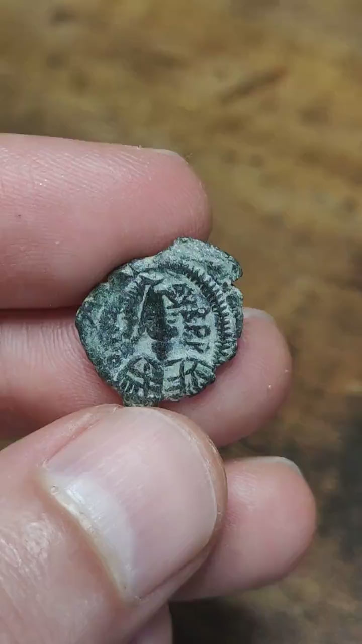 Justinian I Byzantine coin, Authentic Roman Pentanummium 527-565AD, Early Christian