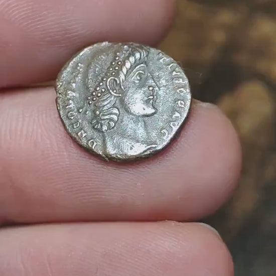 Constantius II Roman coin with votive wreath reverse, high grade ancient Nummus