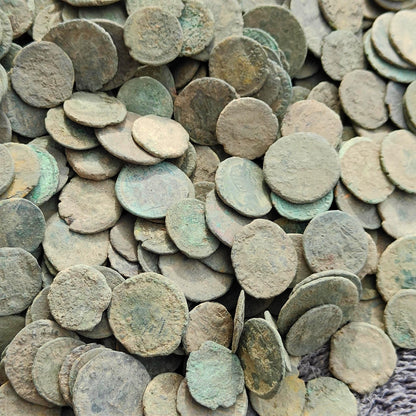 Quality uncleaned Roman coins, ancient Nummus for restoration - VPUKcoins