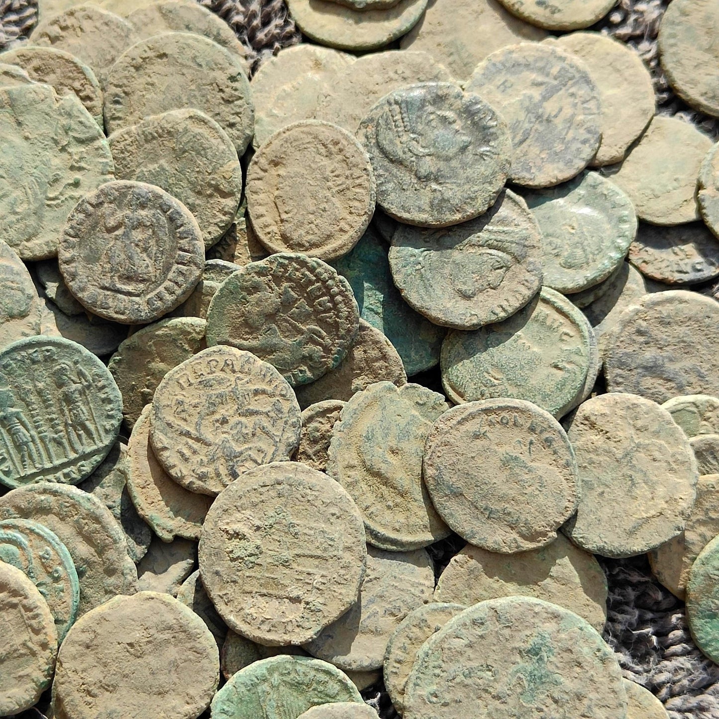 Top grade uncleaned Roman coins, ancient Nummus for restoration - VPUKcoins
