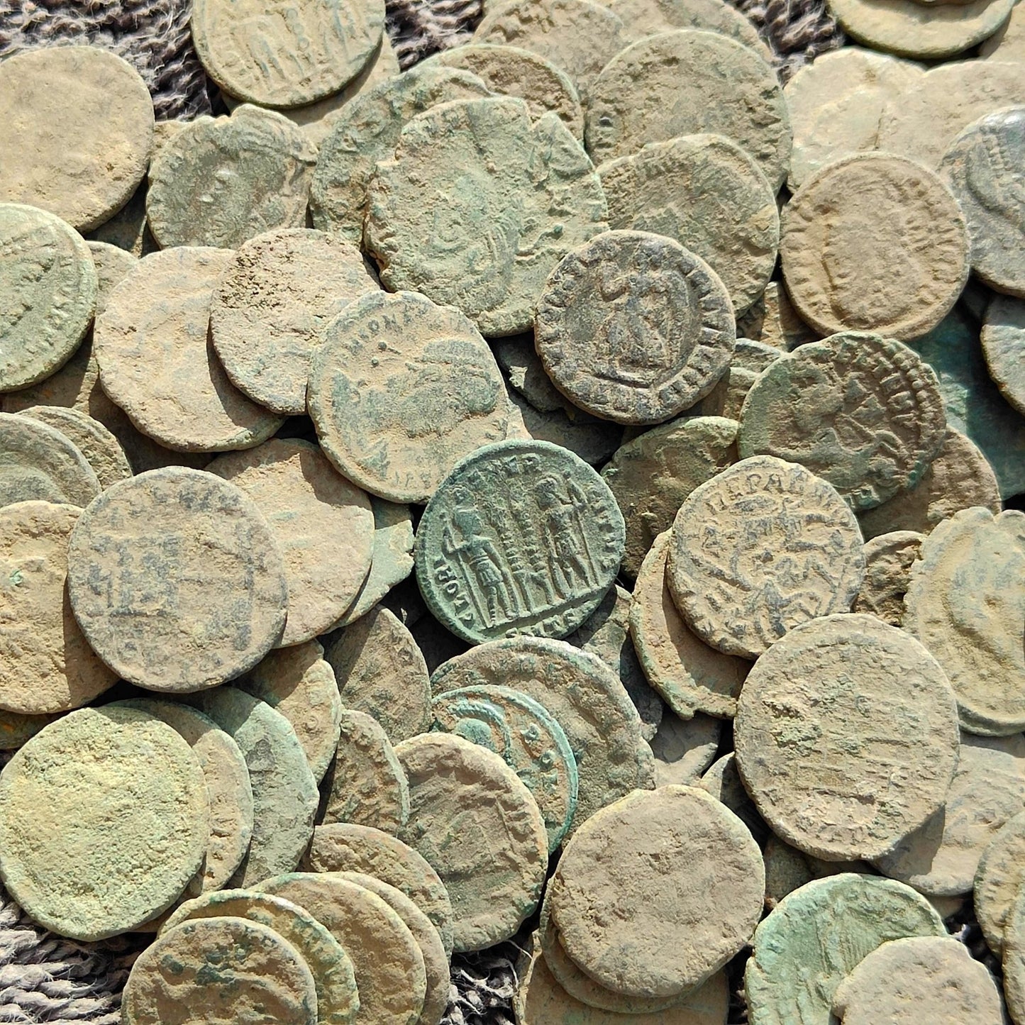 Top grade uncleaned Roman coins, ancient Nummus for restoration - VPUKcoins