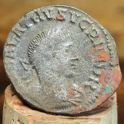 Vabalathus and Aurelian Roman Antoninianus, ancient double denarius coin, 270-272AD. - VPUKcoins